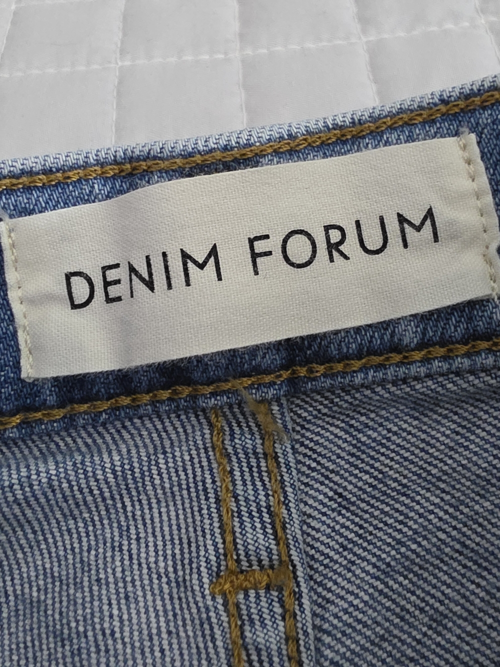 Aritzia/Denim Forum The Yoko High Rise Slim Jeans Light Wash High Rise Womens 27 - Picture 10 of 14